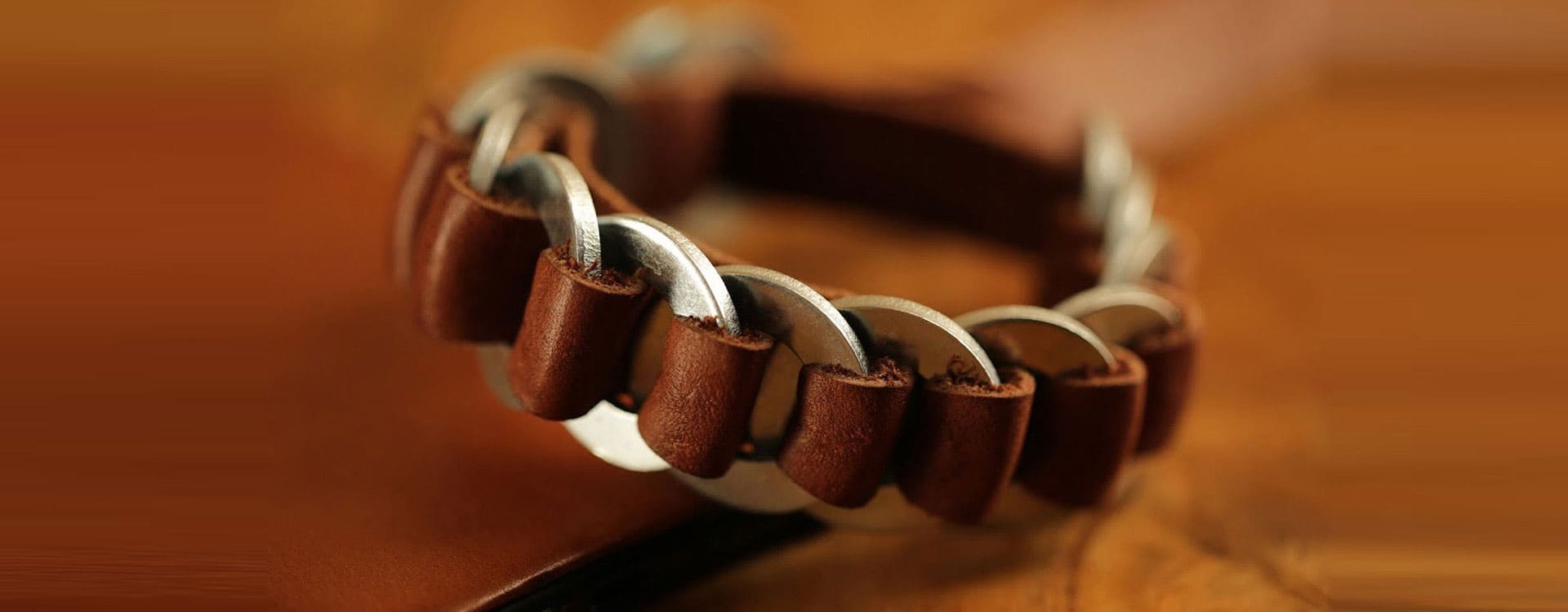 leather bracelets manufacturers
